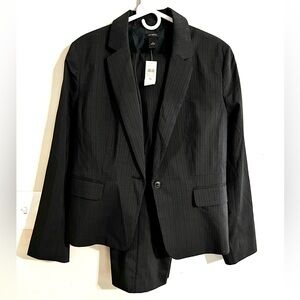 Ann Taylor Suit size 14/16 NWT  Dark Navy Pinstripe Blazer and Pants